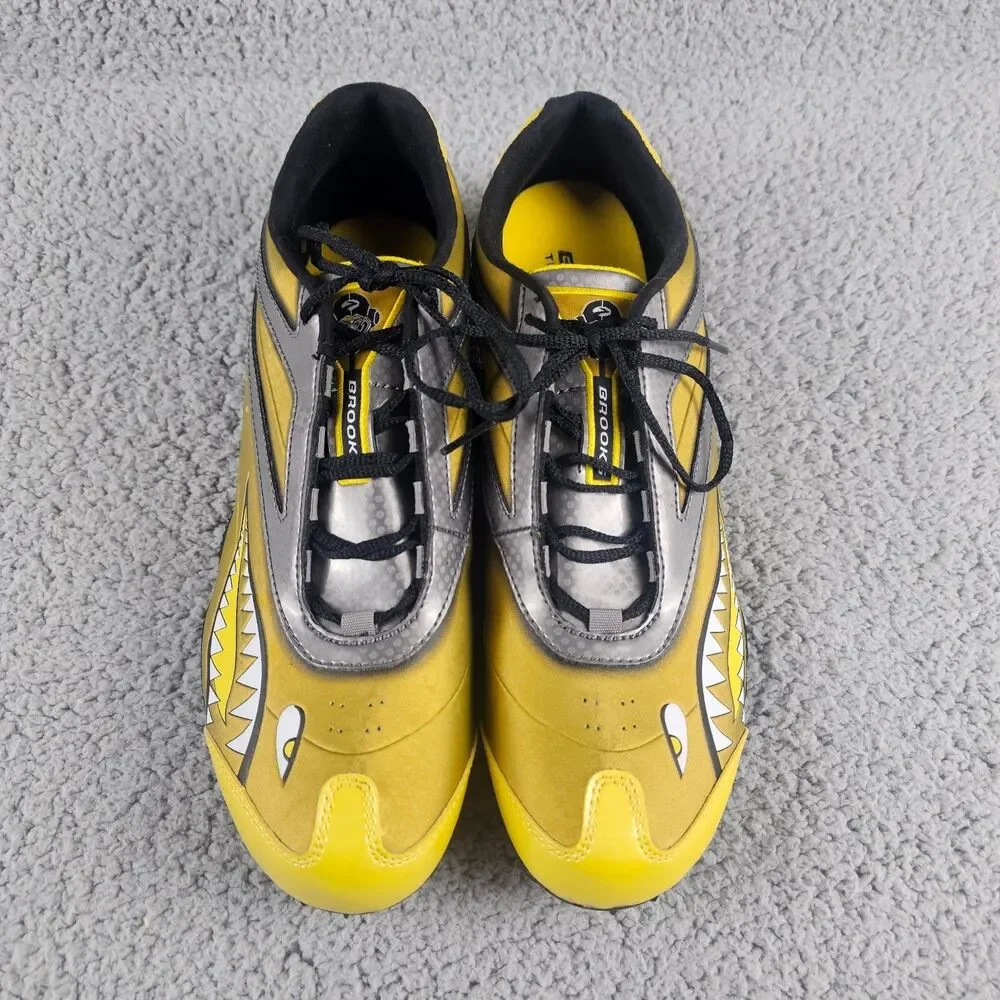Brooks Surge MD Shoes Mens 12.5D 41200701 Track Field Running Sprinting Cleats